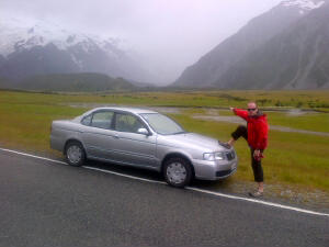 IMG-20121230-00249.jpg Looking up the Hooker Valley to the main divide - well socked in with rain and cloud.