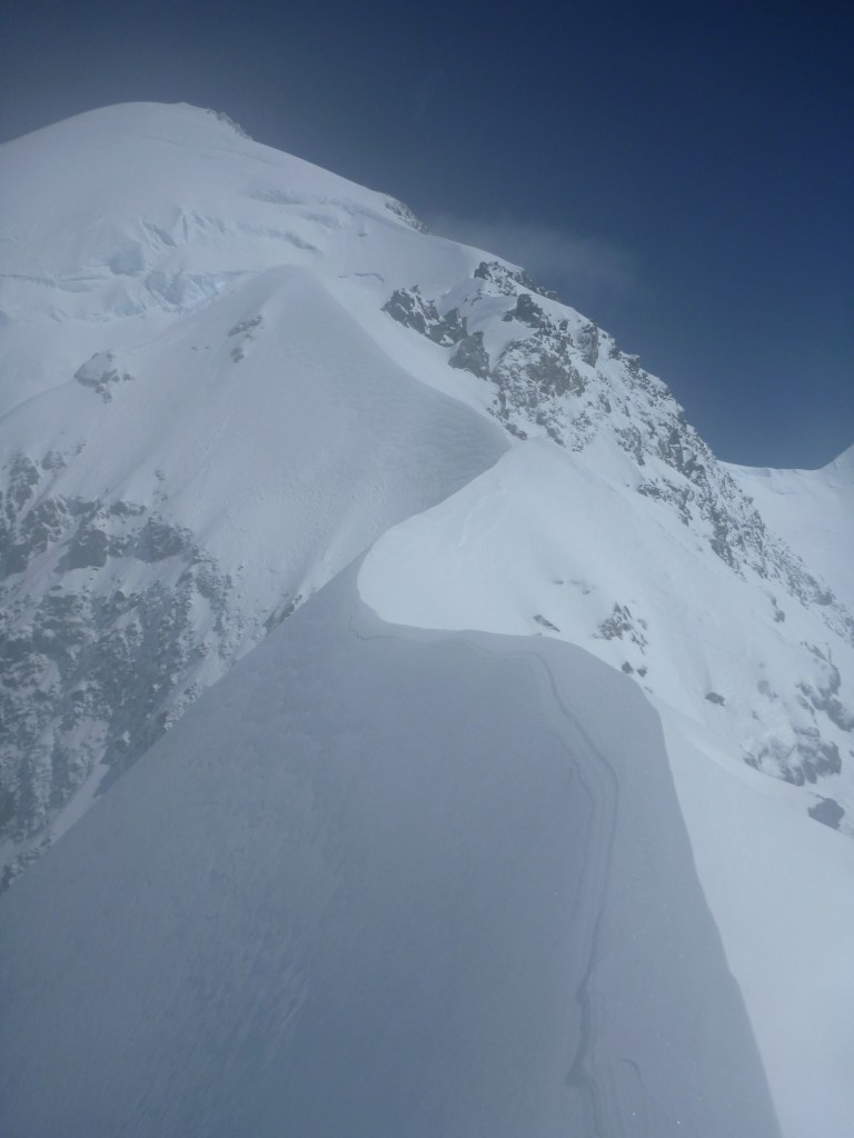The ridge took me a little by surprise at how sharp it was due to the recent snow falls.