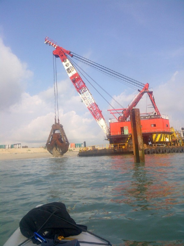This huge dredger was working at the end of Changi finger