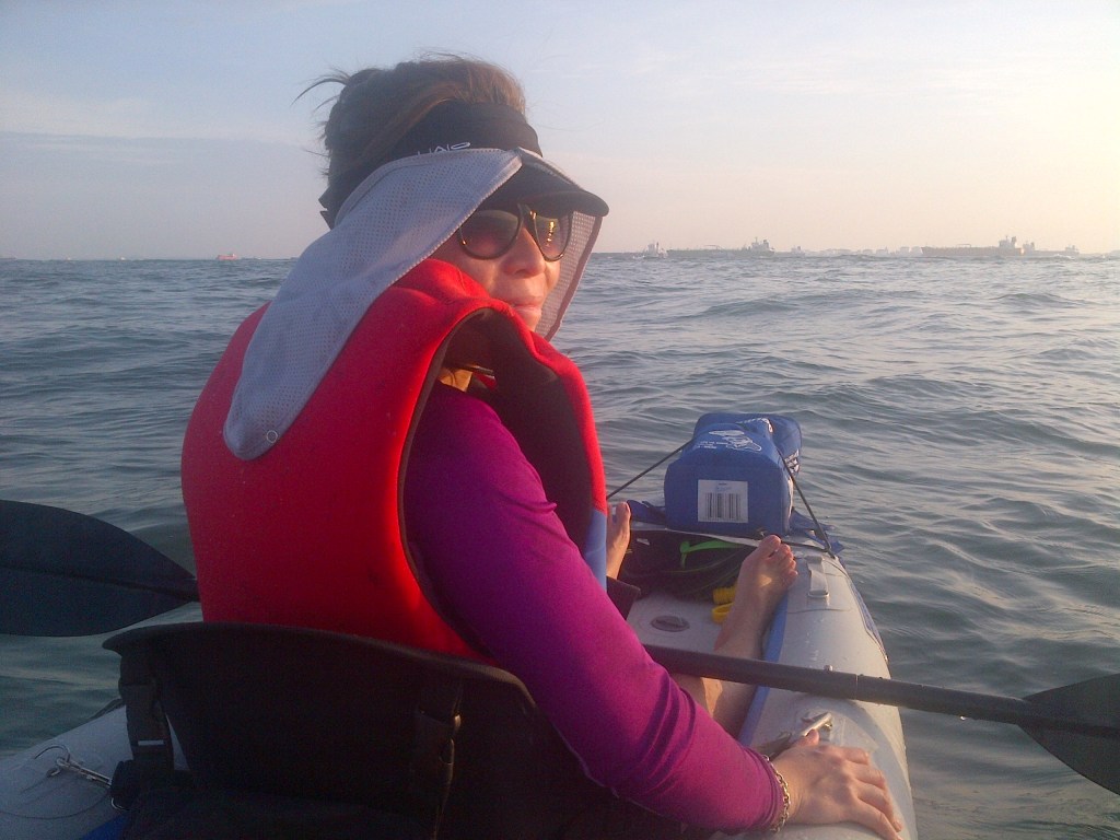 Stephanie leaving the shores of Sentosa and heading out across the shipping channel