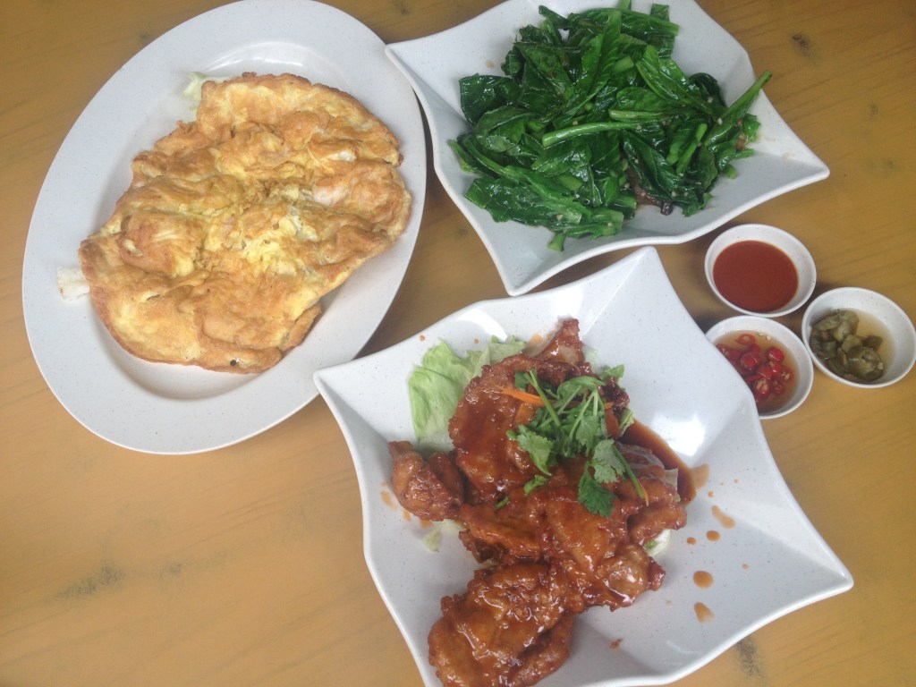 A well earned late lunch, pork, omelette and kailan.  Food tastes great after 5 hours on the water!