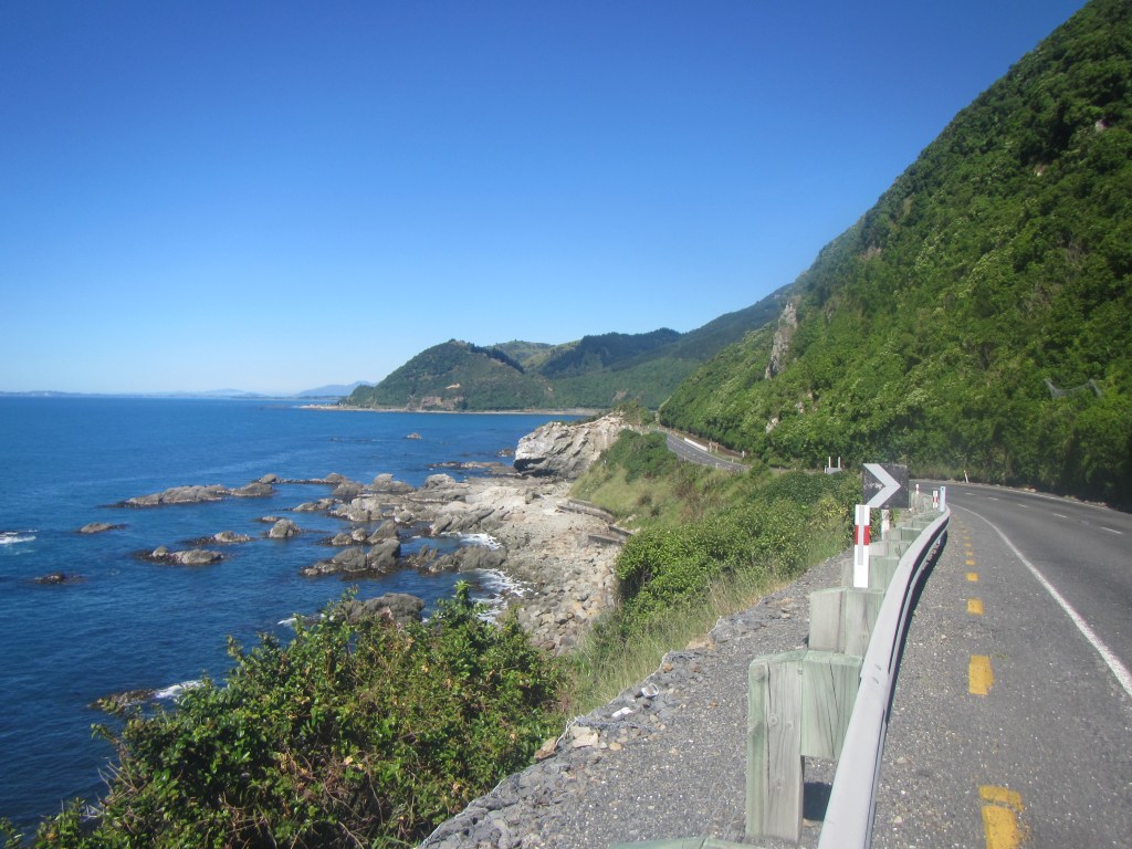 The beautiful Kaikoura coastline - complete with seal colonies!