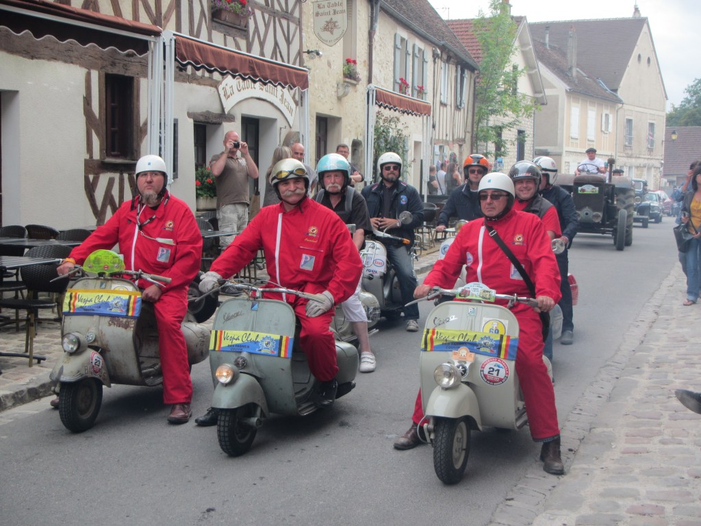 Checking out the 'Harvest Festival' in the town of Provins