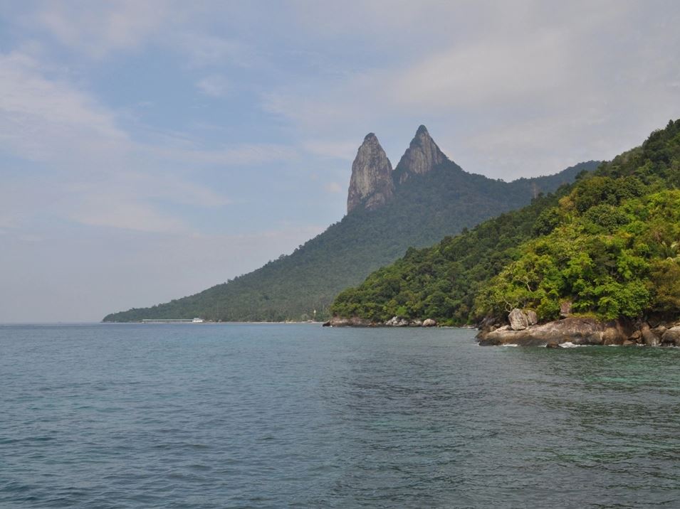 The  Dragons Horns on Tioman (Photo source:  http://www.headlampsclusterfucksandotherverticaladventures.com/)